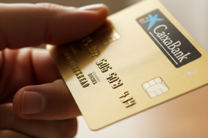 Me cobraron de más con mi tarjeta Caixabank ¿qué hago?